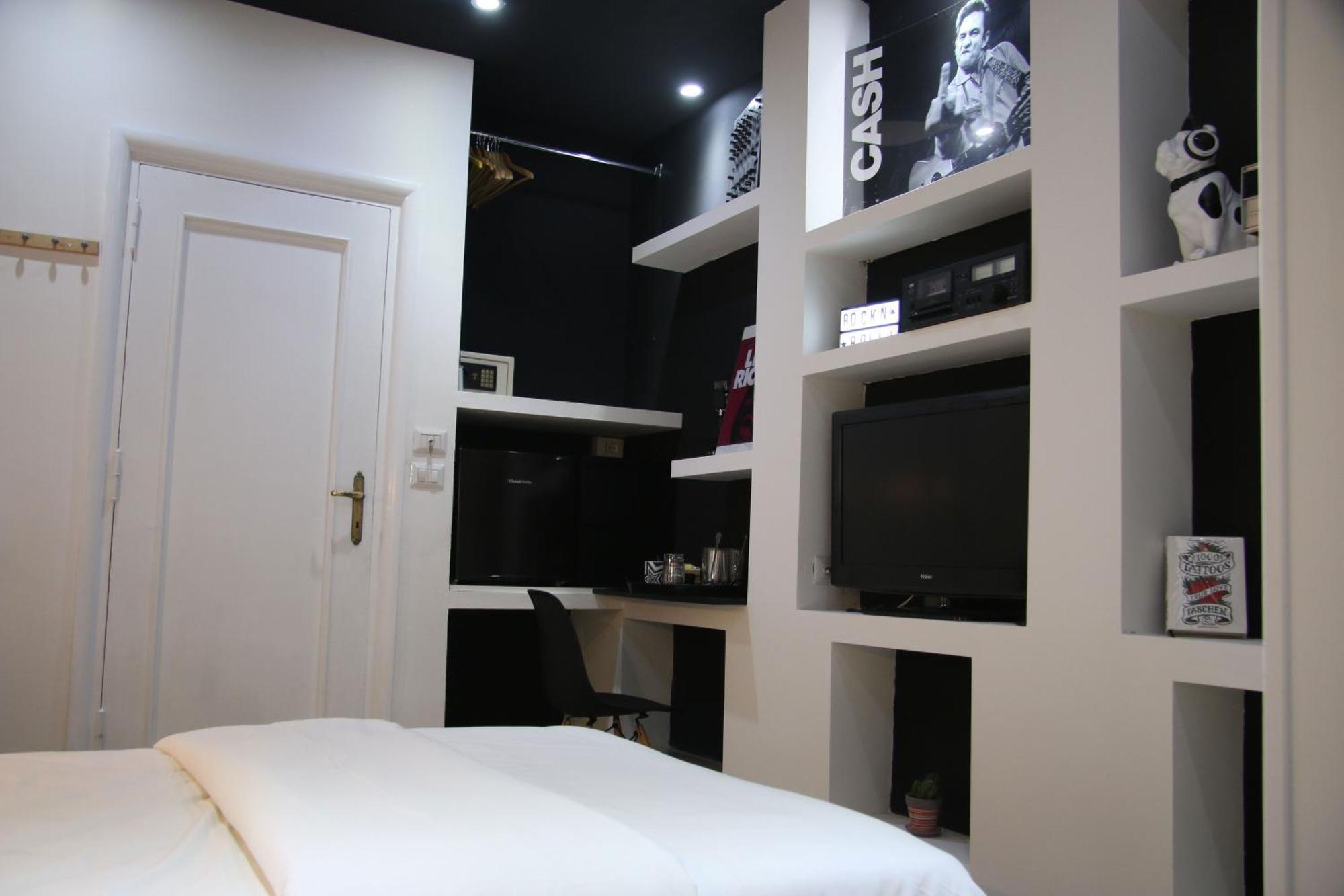 Double Room Private Bathroom