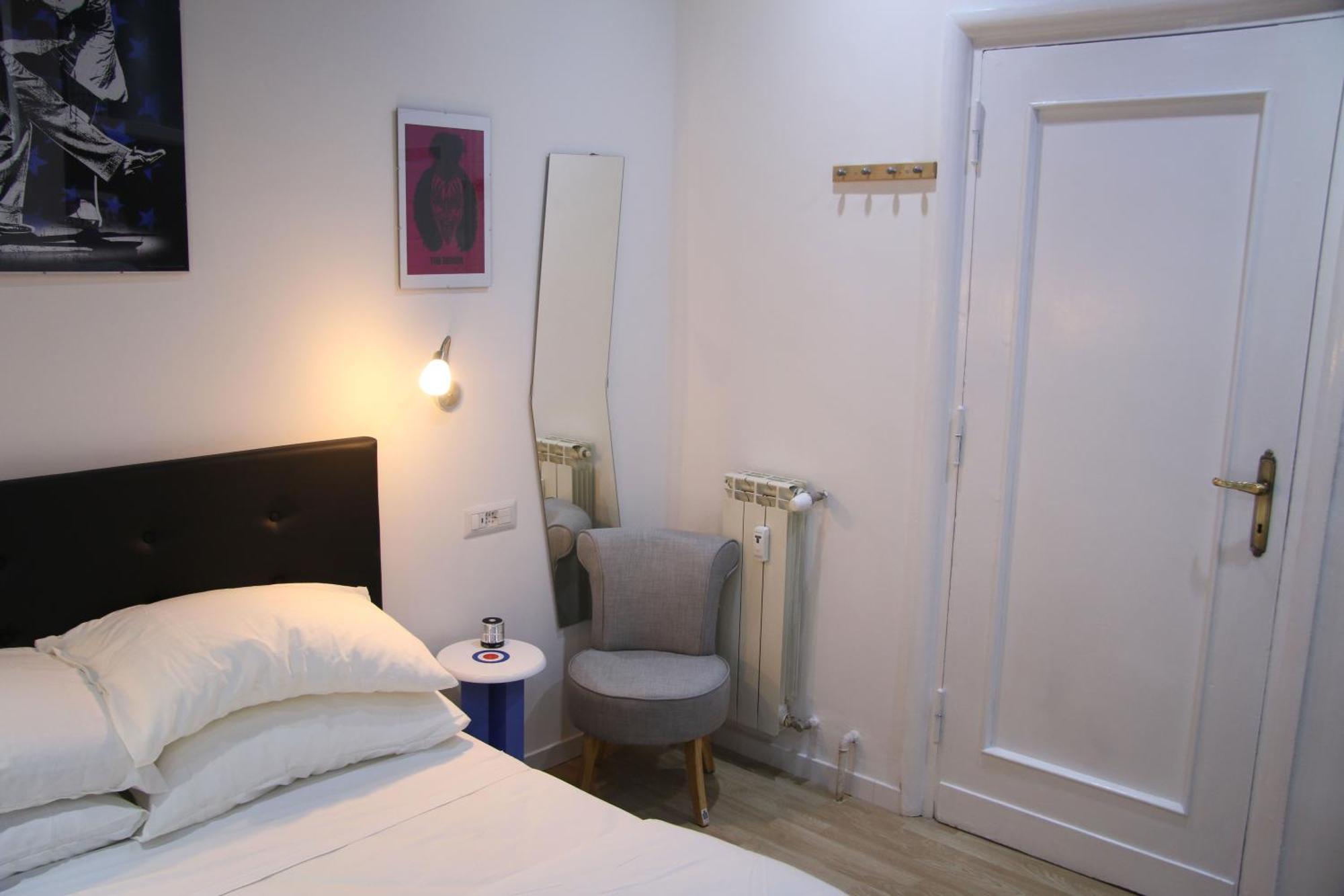Double Room Private Bathroom